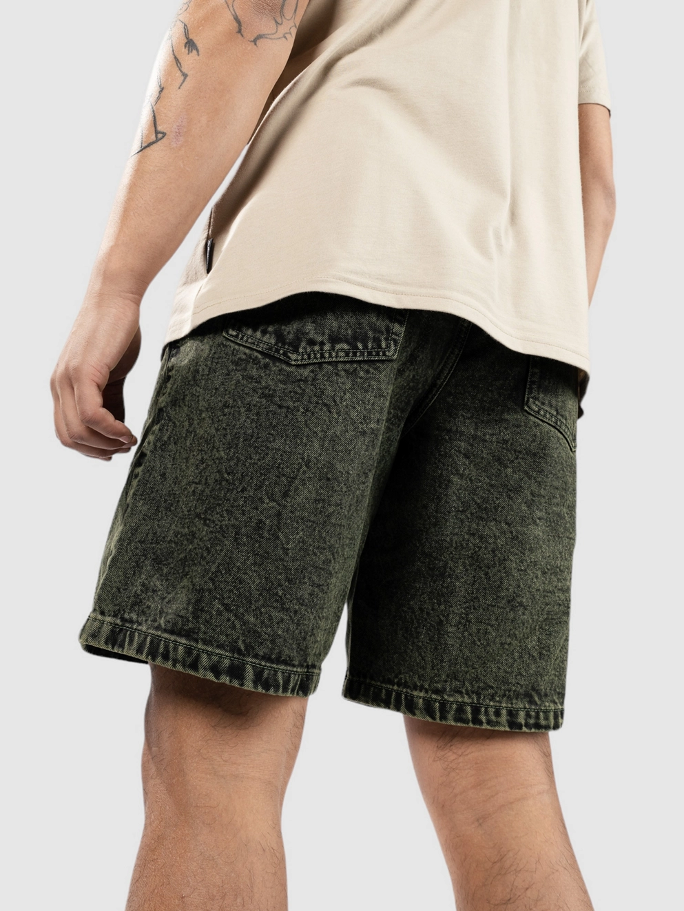Blue Tomato Acid Shorts sage leaf