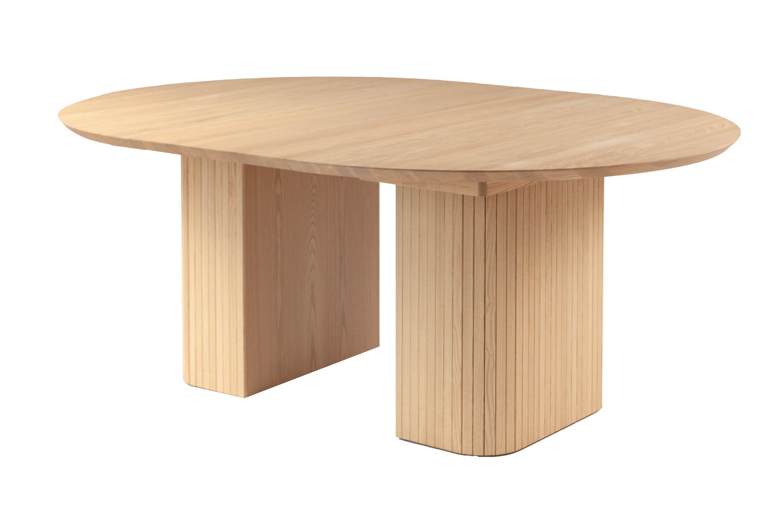 Woodcraft rundt spisebord Hvitoljet heltre ask. Ø140 cm med uttrekk. Kant nr. 1 og ben nr. 4