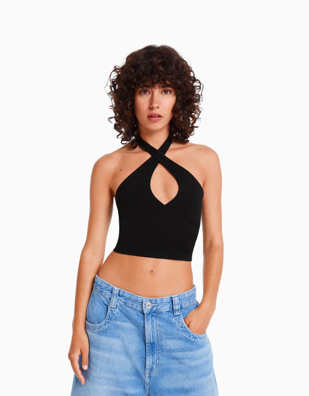 Camiseta com alças cruzadas