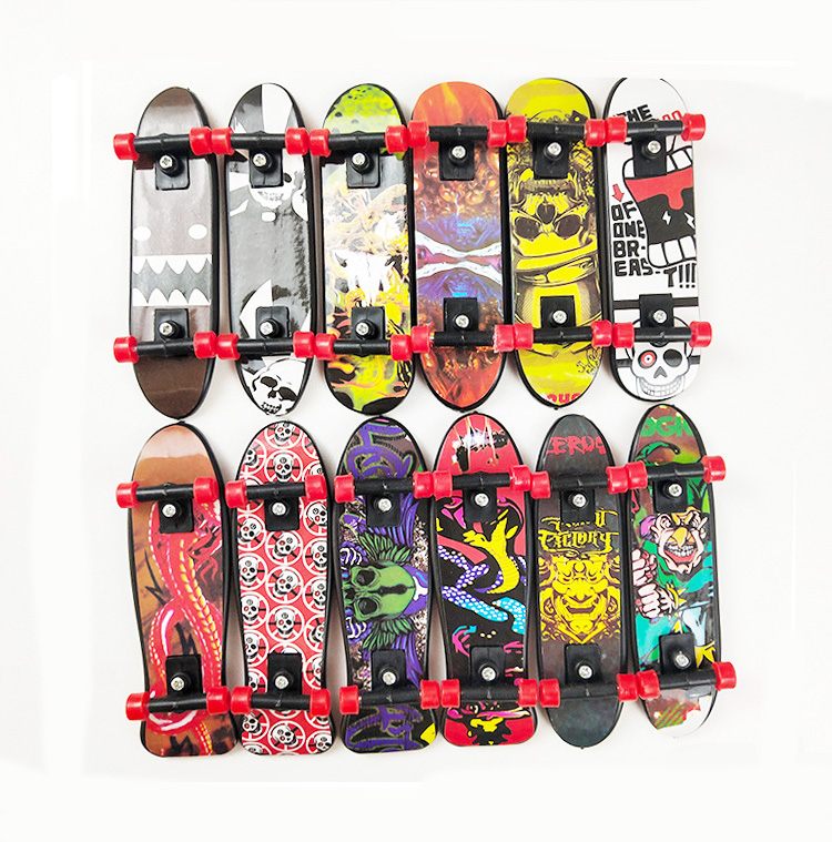(5er Set) Finger Skateboard Kinder Spielzeug Unterhaltung Tricks - Bunt