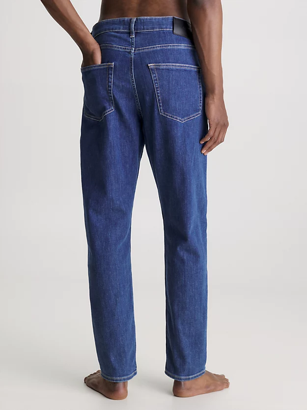 calça jeans justa