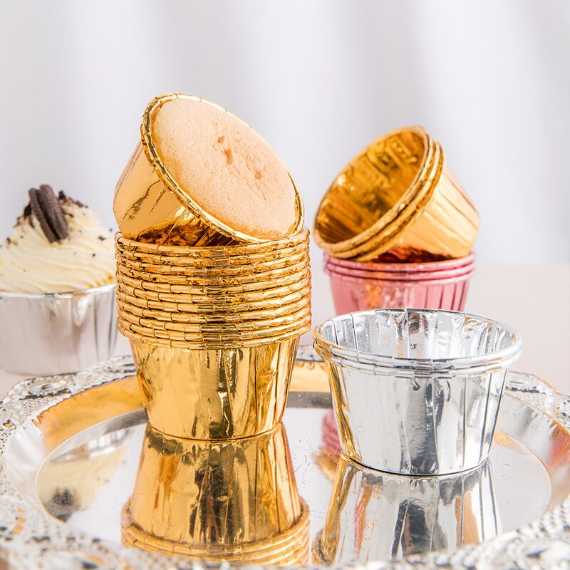 (50er Set) Mini Einweg Cupcake Förmchen Muffin Form Aluminiumfolie Backform - Gold