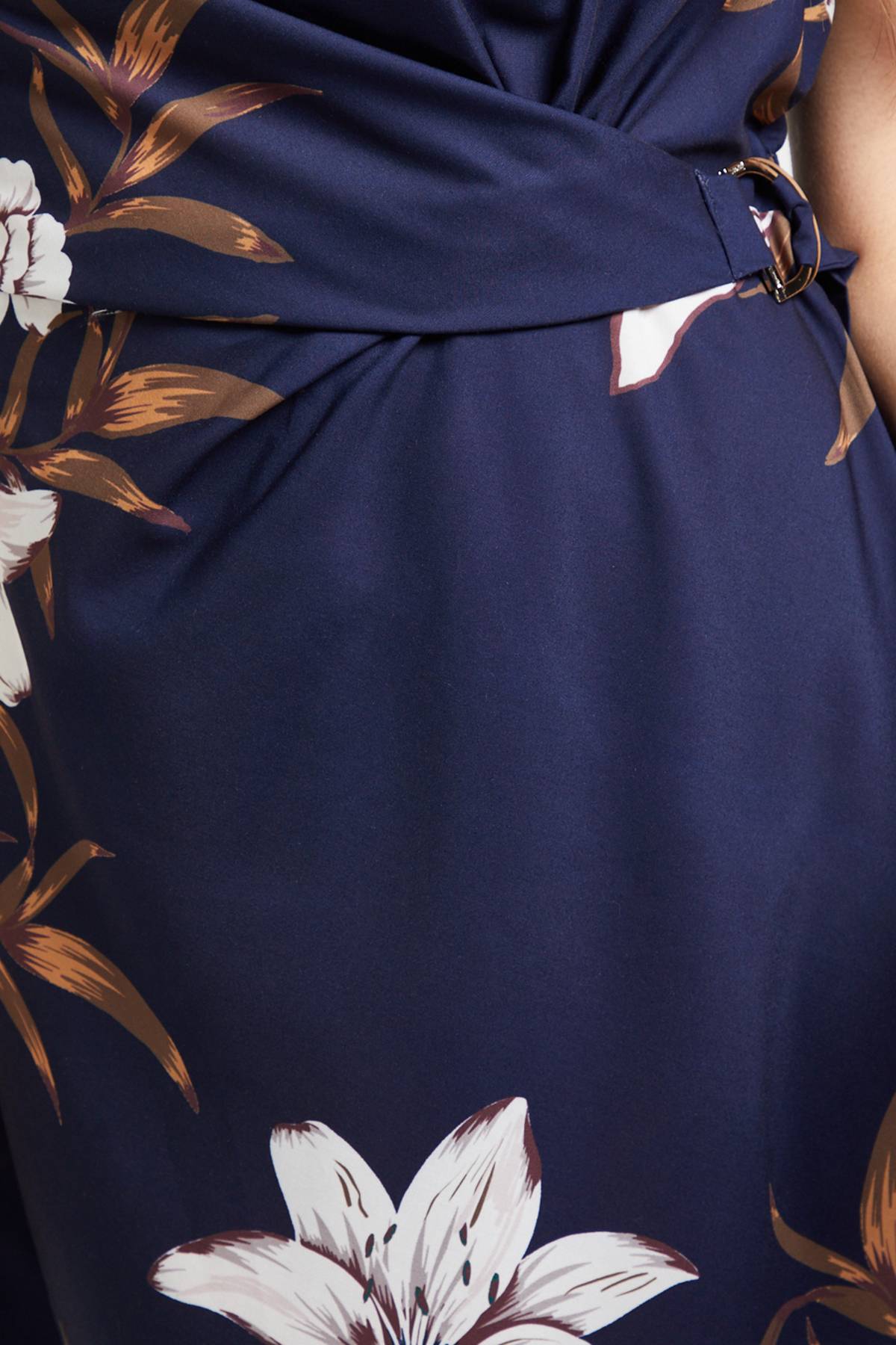 Wallis Robe Mi-Longue Imprimée à Nœud