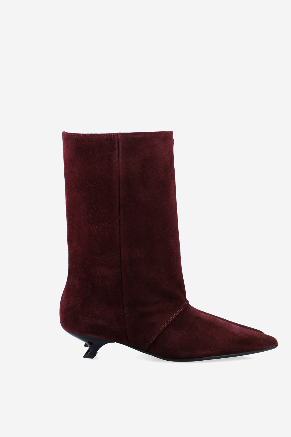 Unforgettable suede boots