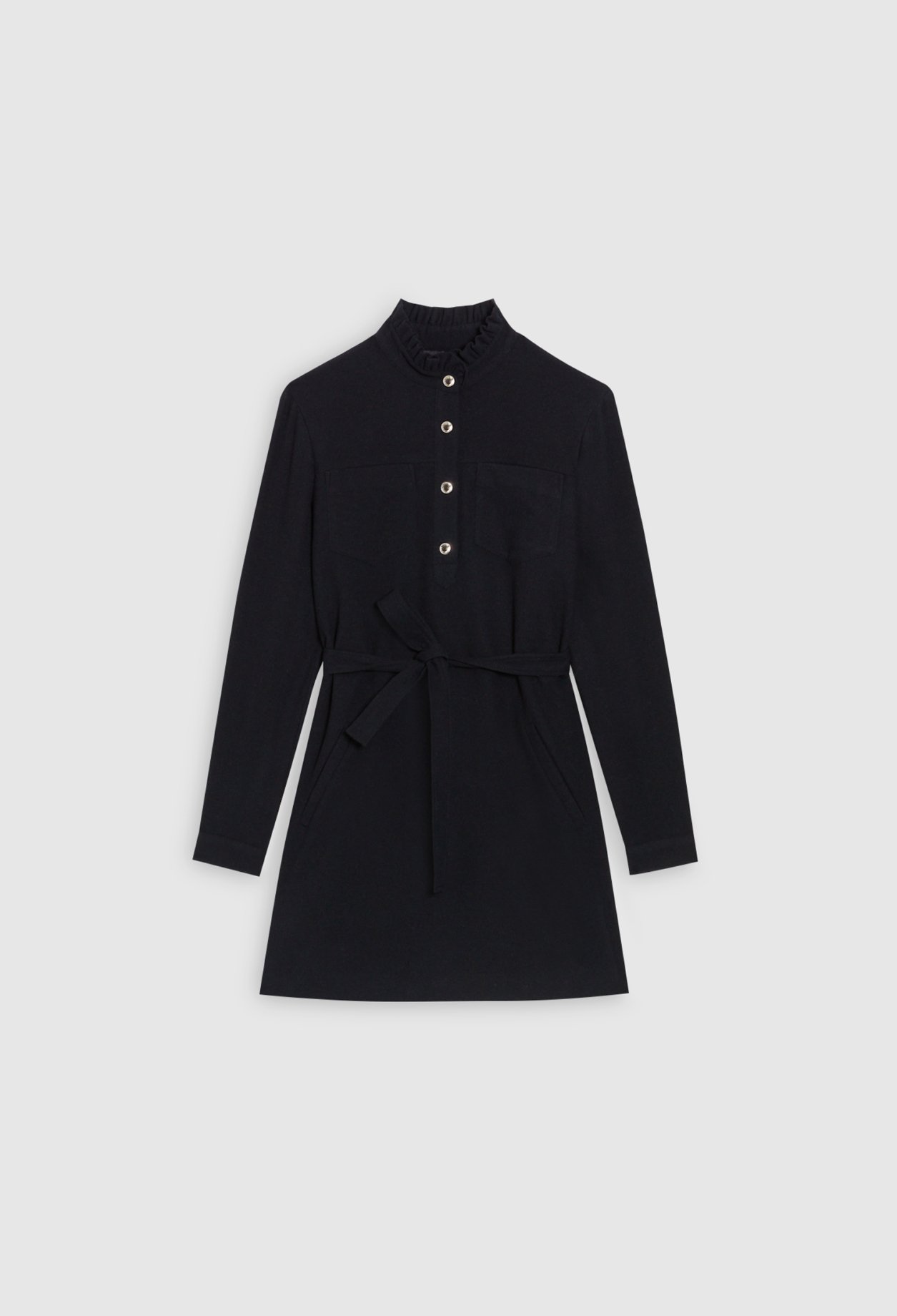 Robe courte ceinturee
