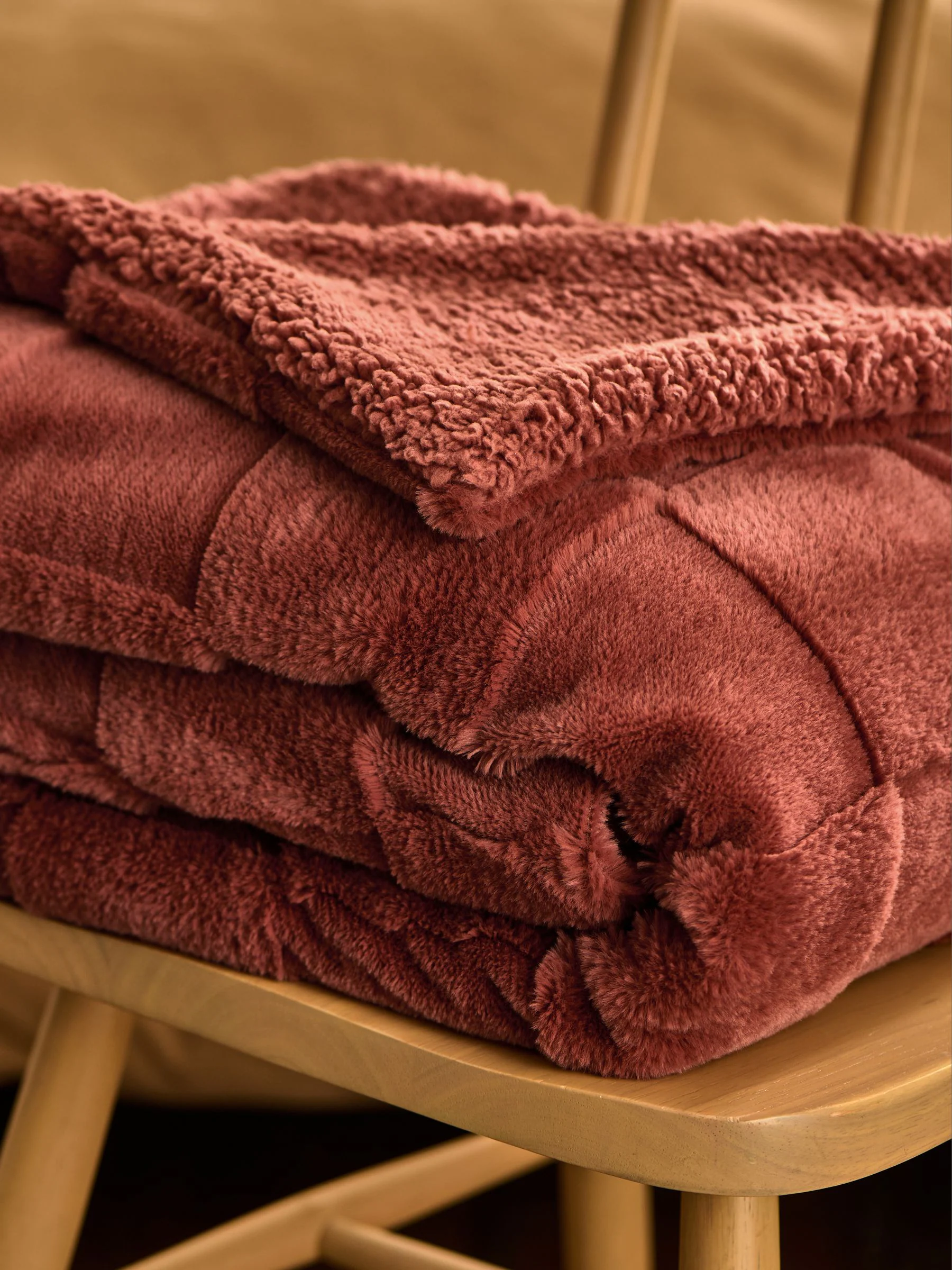Jasper behaaglijke fleece omkeerbare bedloper met dambordmotief
