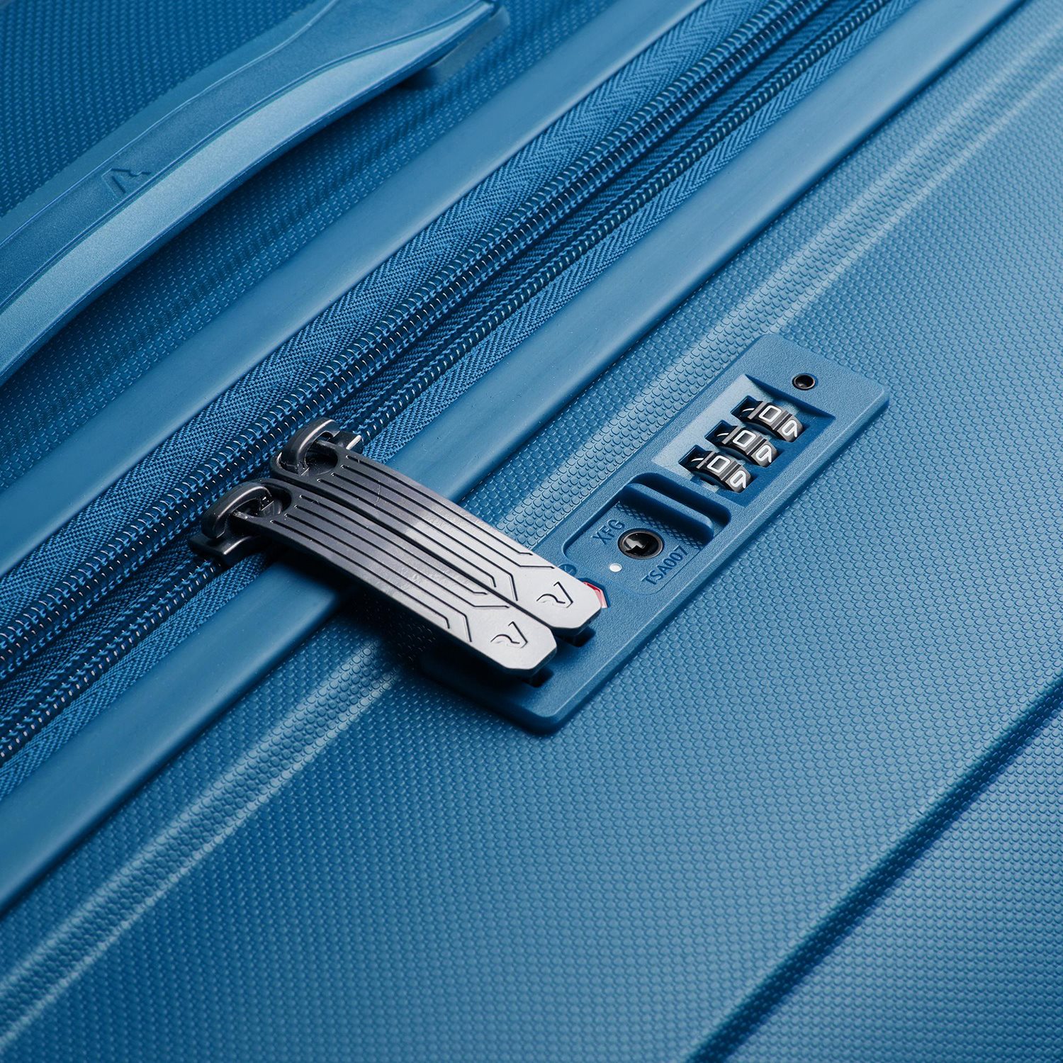 Roncato B-Flying Expandable Trolley 78 denim