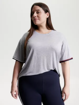 Camiseta Curve Sport com Fita Contrastante e Corte Relaxado