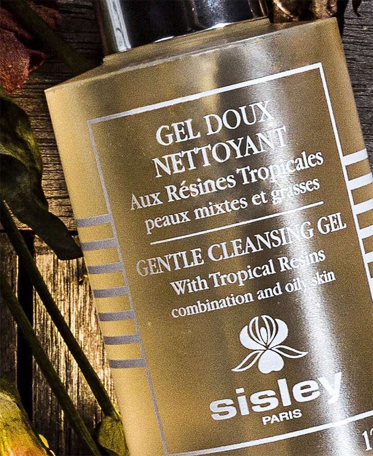 Sisley Tropical Resins Gentle Cleansing Gel