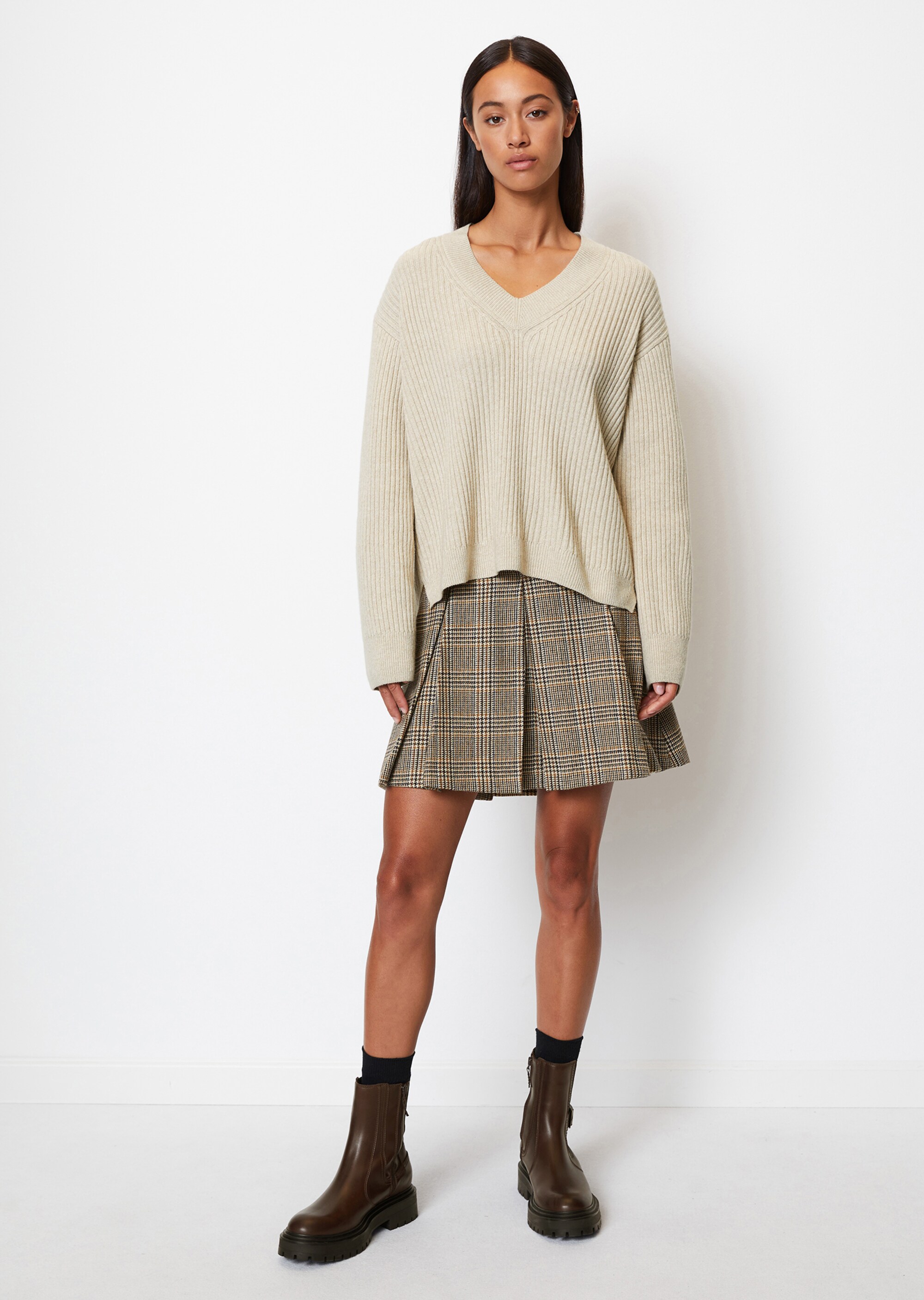 V-Neck-Strickpullover looseaus italienischem Schurwolle-Mix