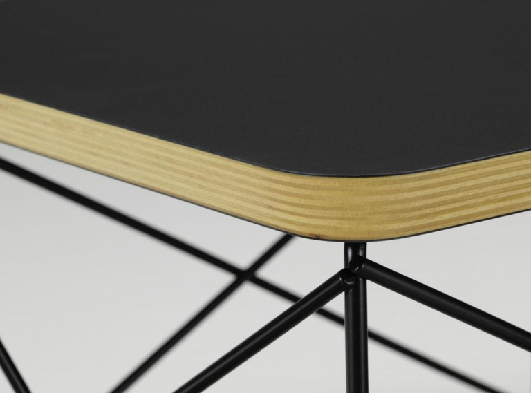 Vitra Occasional LTR salontafel zwart onderstel HPL Black