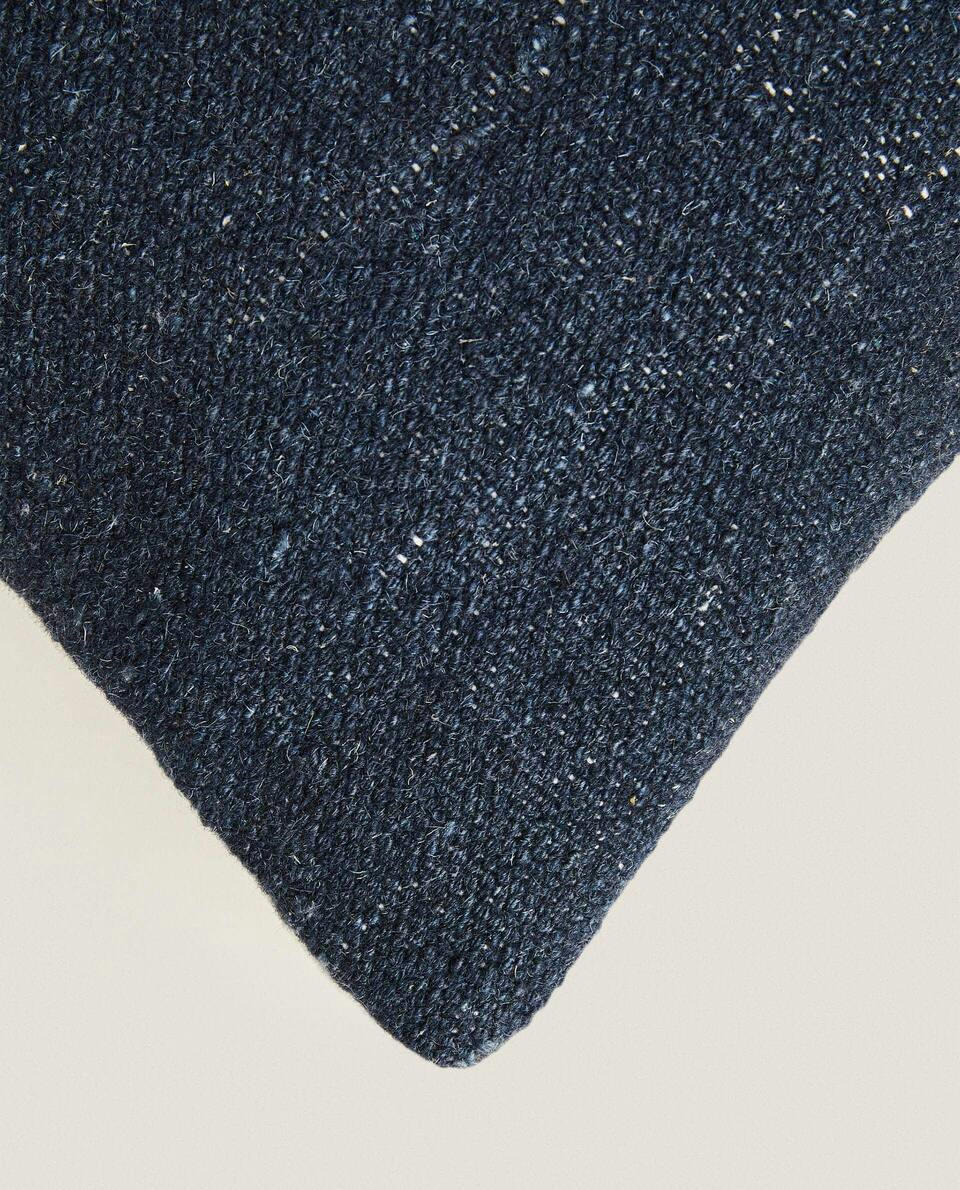 CAPA DE ALMOFADA COM ESTAMPA FLORAL