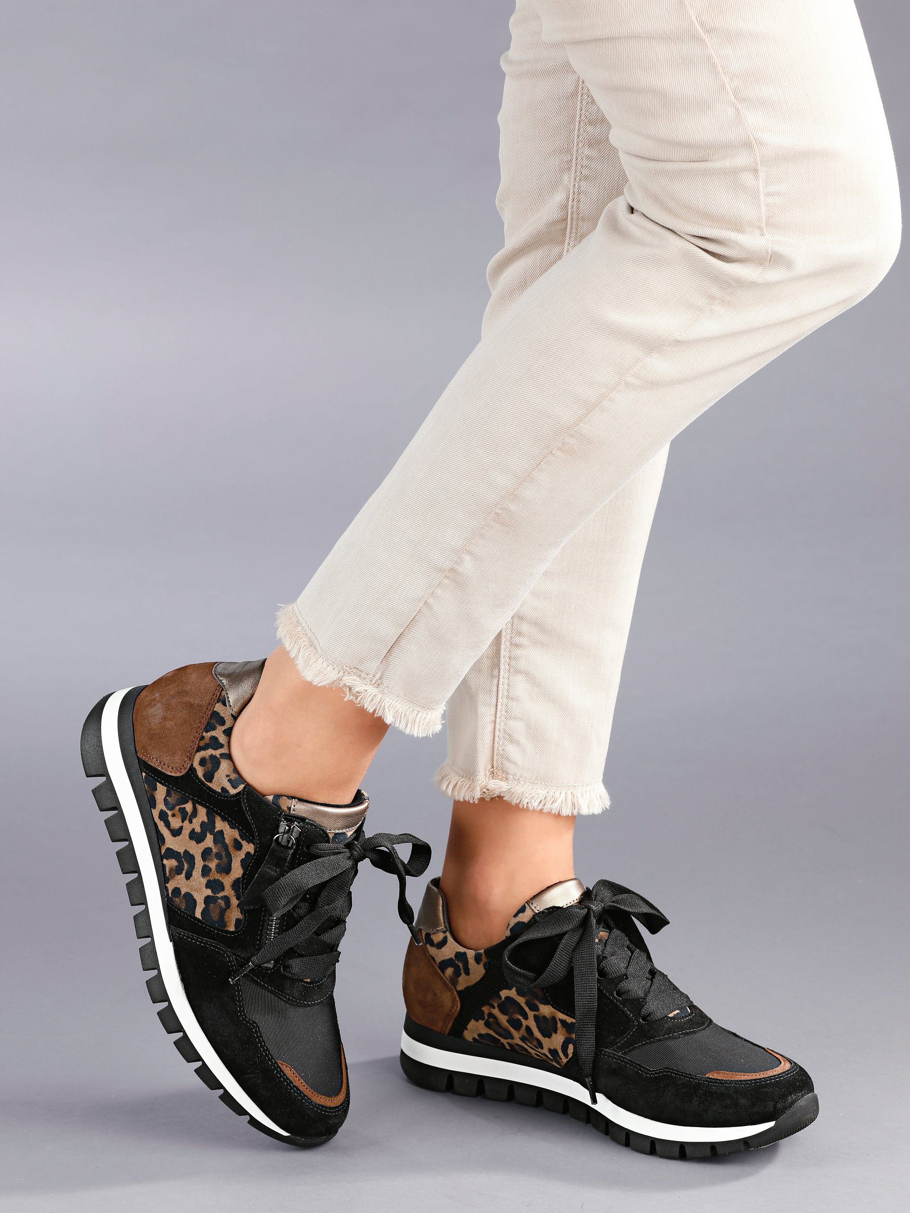 Sneaker
