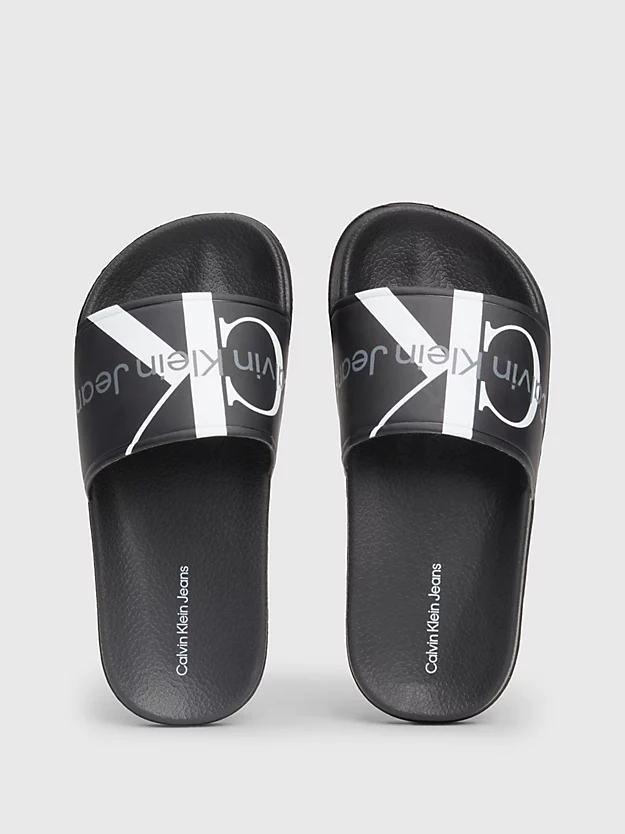 Pantufas infantis com logotipo