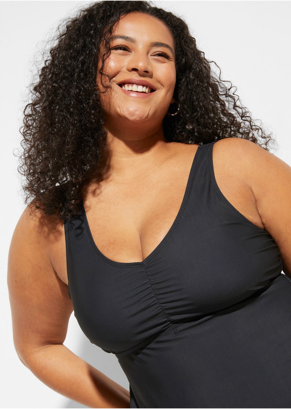 Robe de bain sculptante avec effet sculptant modéré