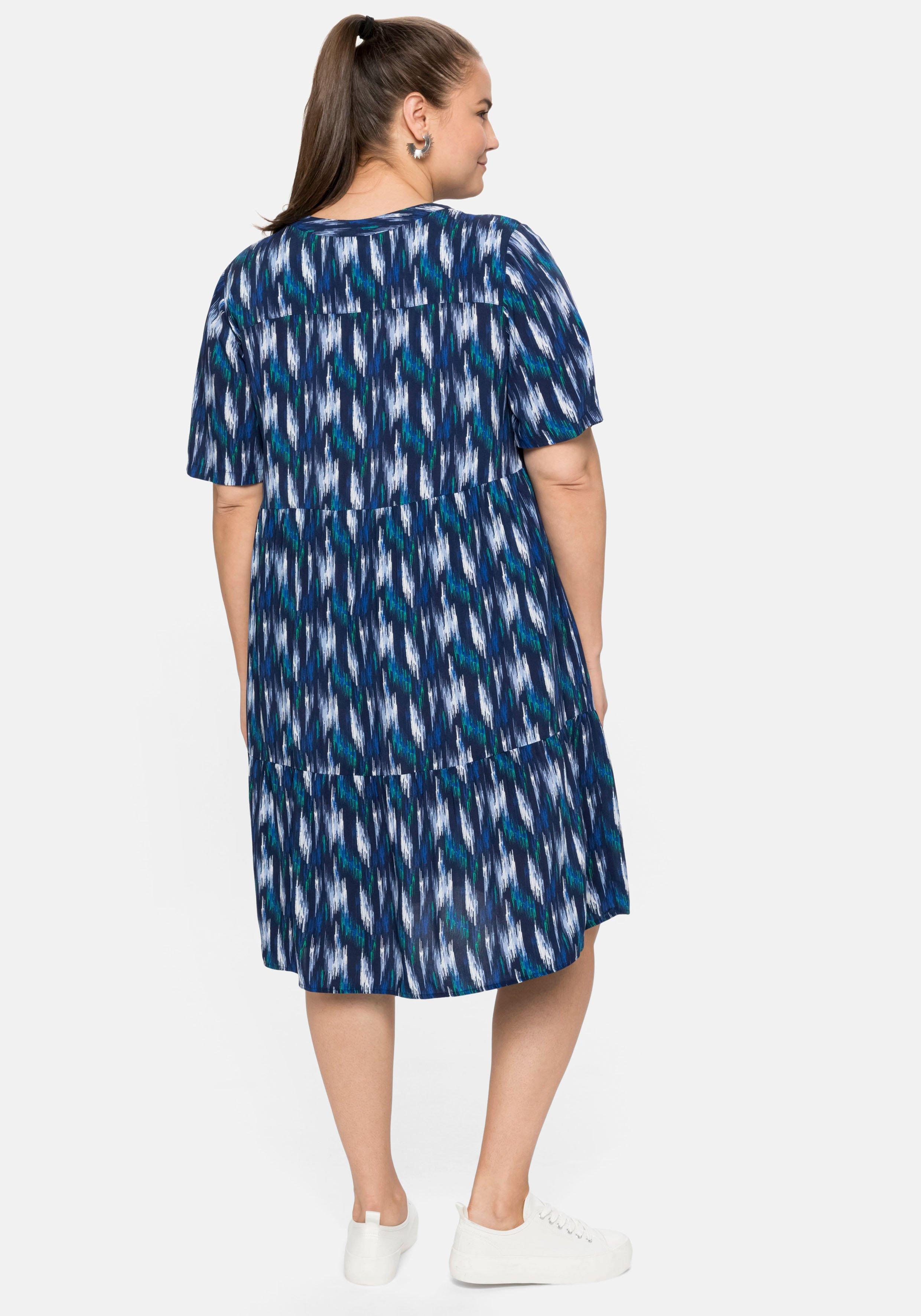 Kleid mit Alloverprint, in Stufen-Optik