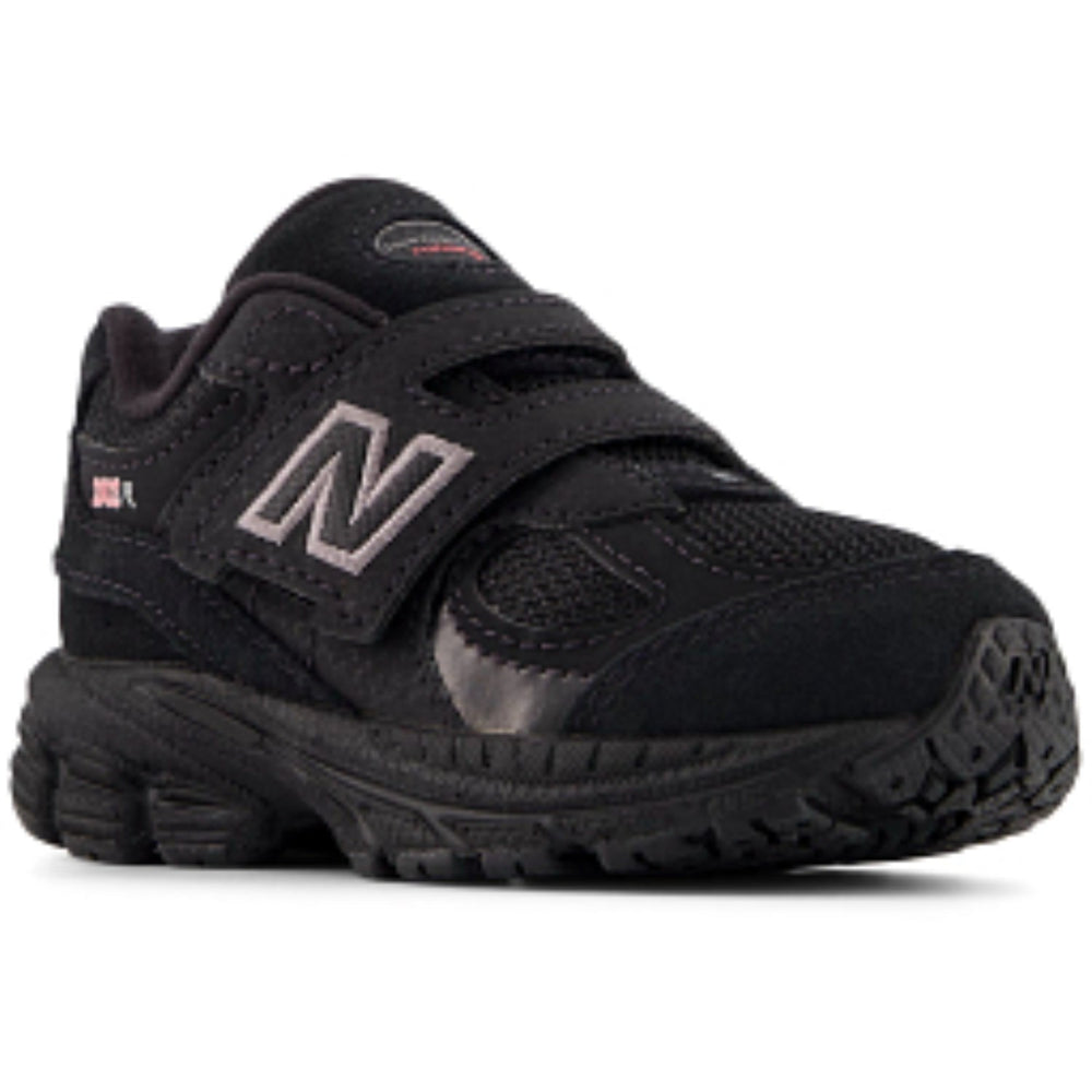 Køb New Balance Black 2002 Kids Hook & Loop Sneakers