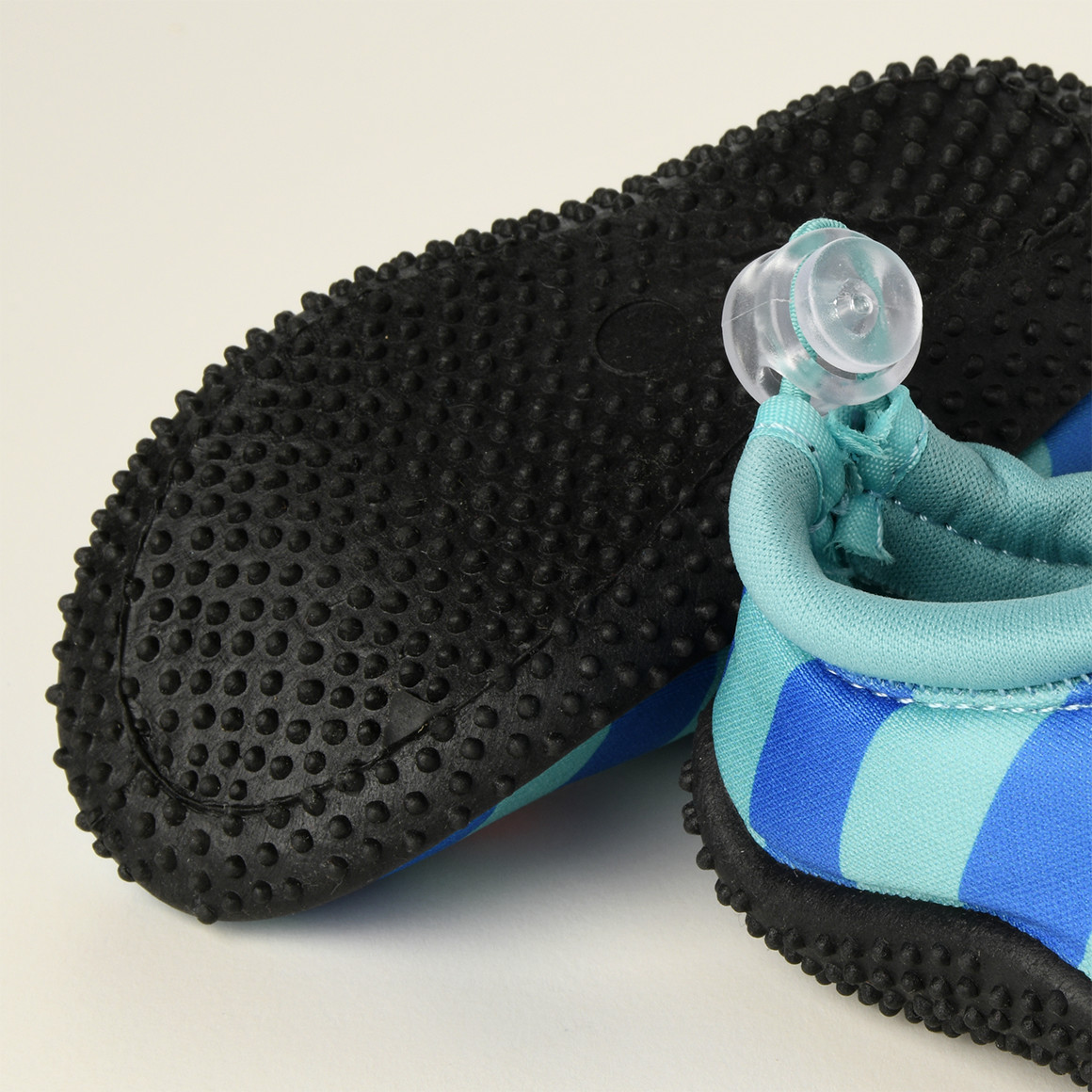 Famy Baby Badeschuhe mit Früchte-Print blau / hellblau