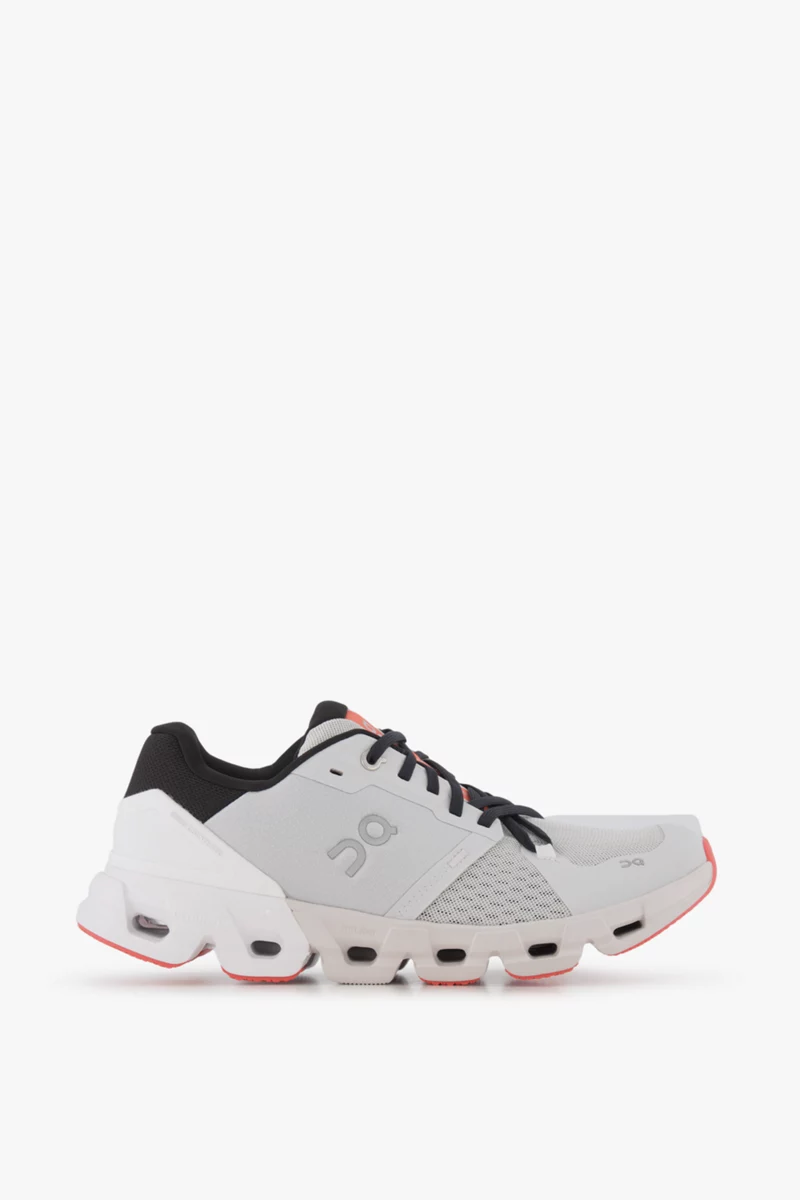 ON Cloudflyer 4 Herren Laufschuh