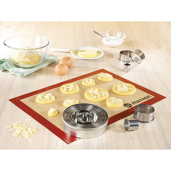 Boîte de 14 découpoirs ronds lisses en inox 2 à 11 cm Mathon