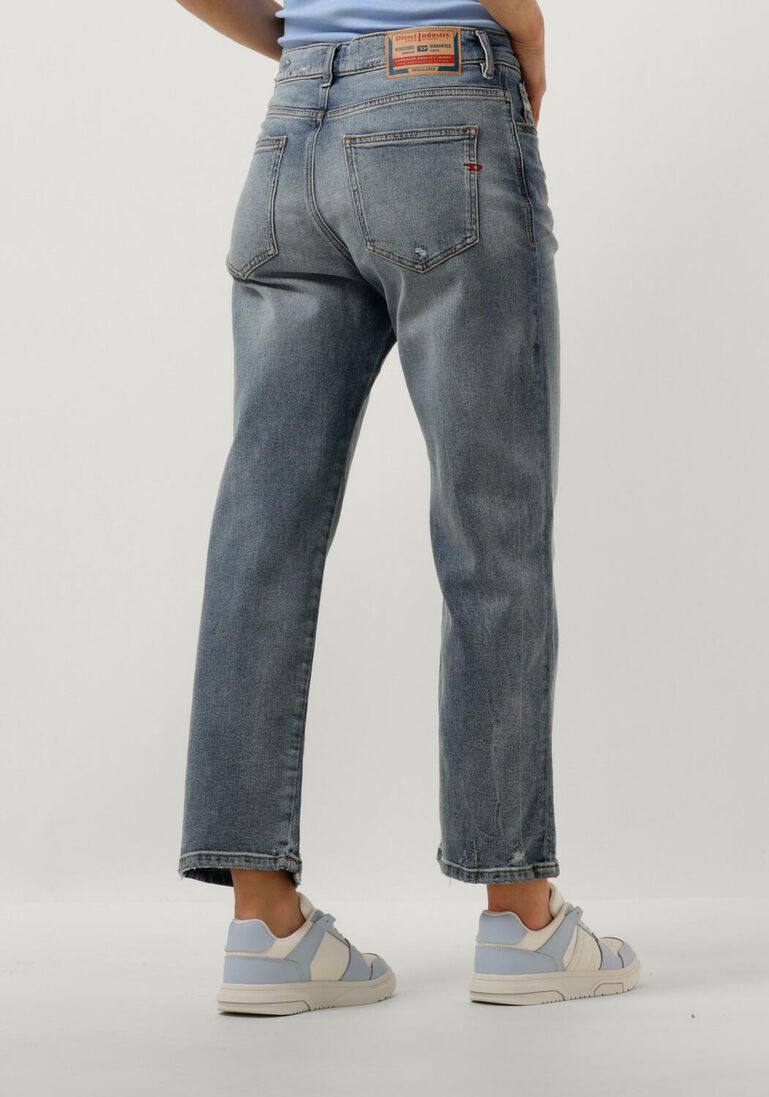 DIESEL lichtblauwe diesel mom jeans 2016 d-air