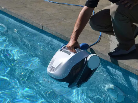 Robot de piscine électrique E10 - Dolphin