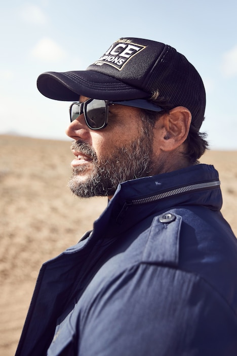 Fieldjacket, ultra leicht, leicht gefüttert, Kapuzenkragen, viele Taschen