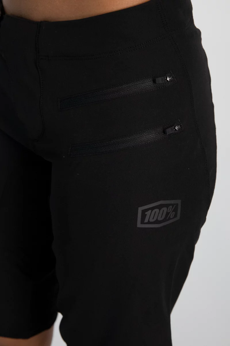100 PERCENT Airmatic Damen Bikeshort