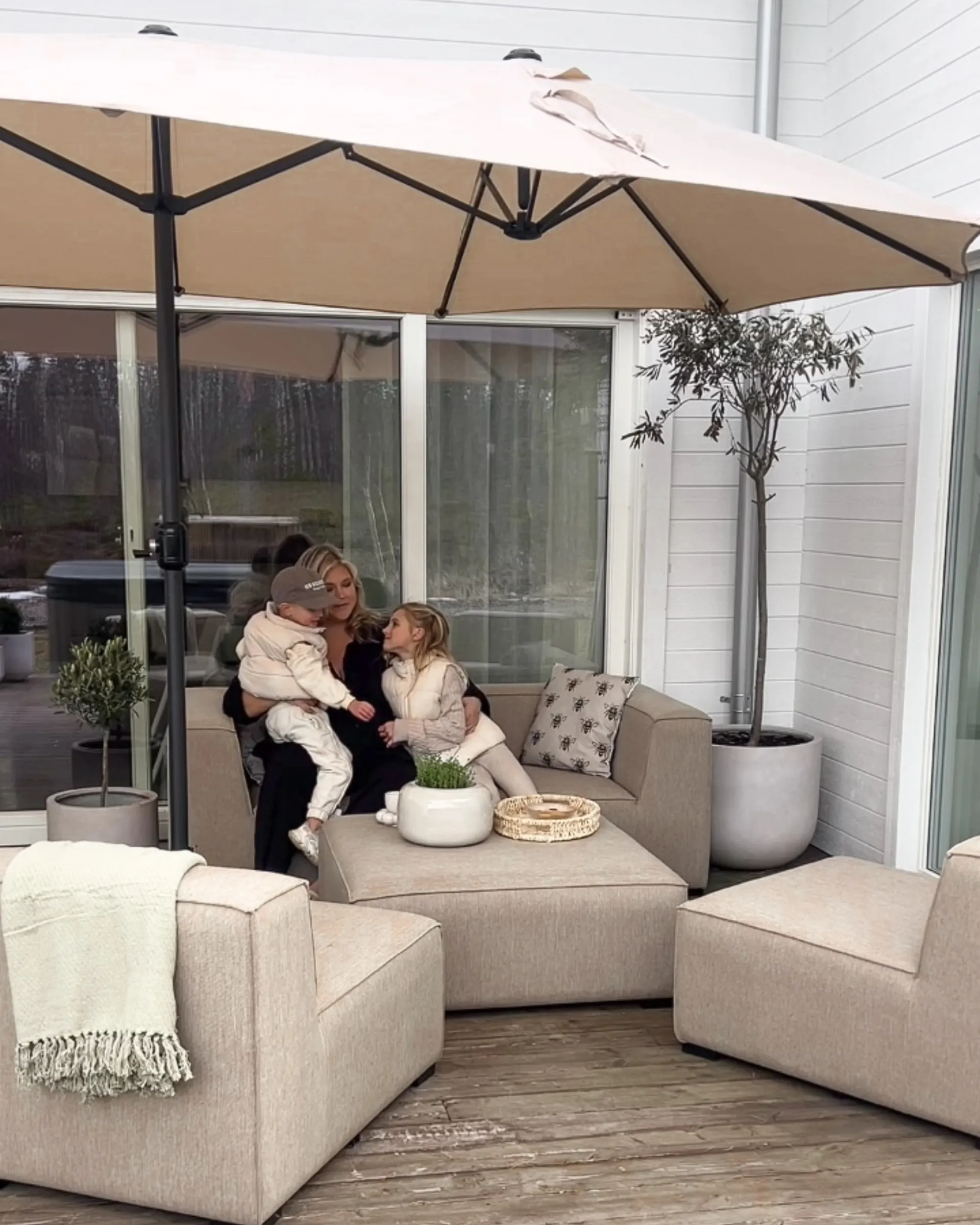 Tuin loungebank met ottomaan 4-zits AREZZO modulair Beige