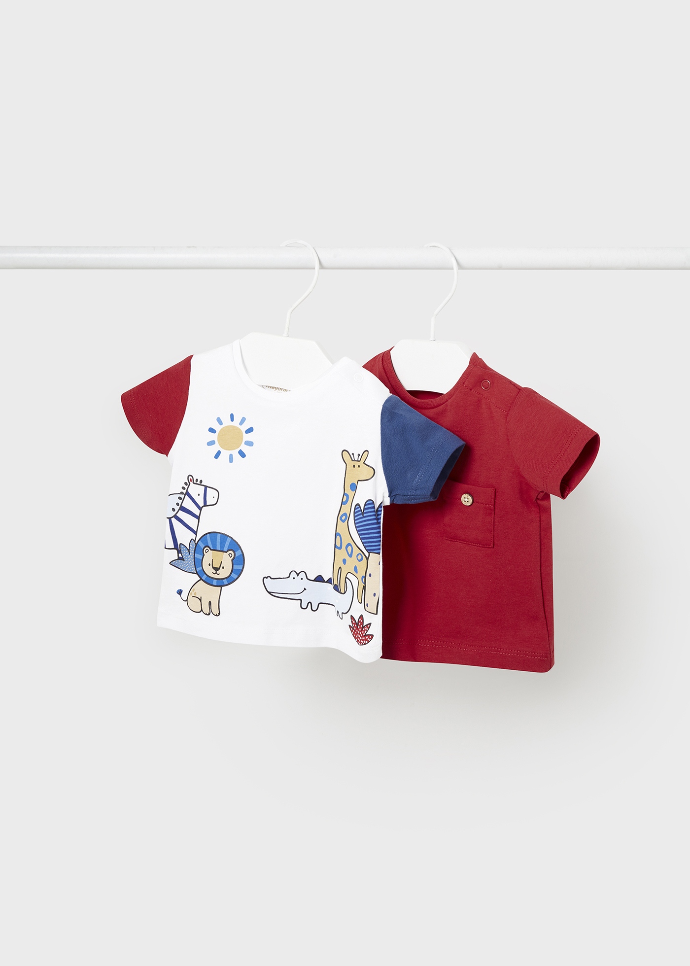 Conjunto de 2 camisetas estampadas Better Cotton para recém-nascidos, estampa Lake.