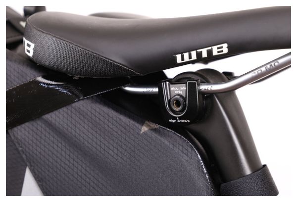 Sacoche de Selle Woho XTouring Saddle Bag Dry M 8-12L Noir Cyber-Camo Diamond