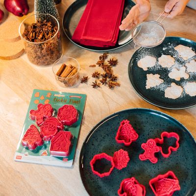 Set de 5 emporte-pièces avec timbre à biscuits