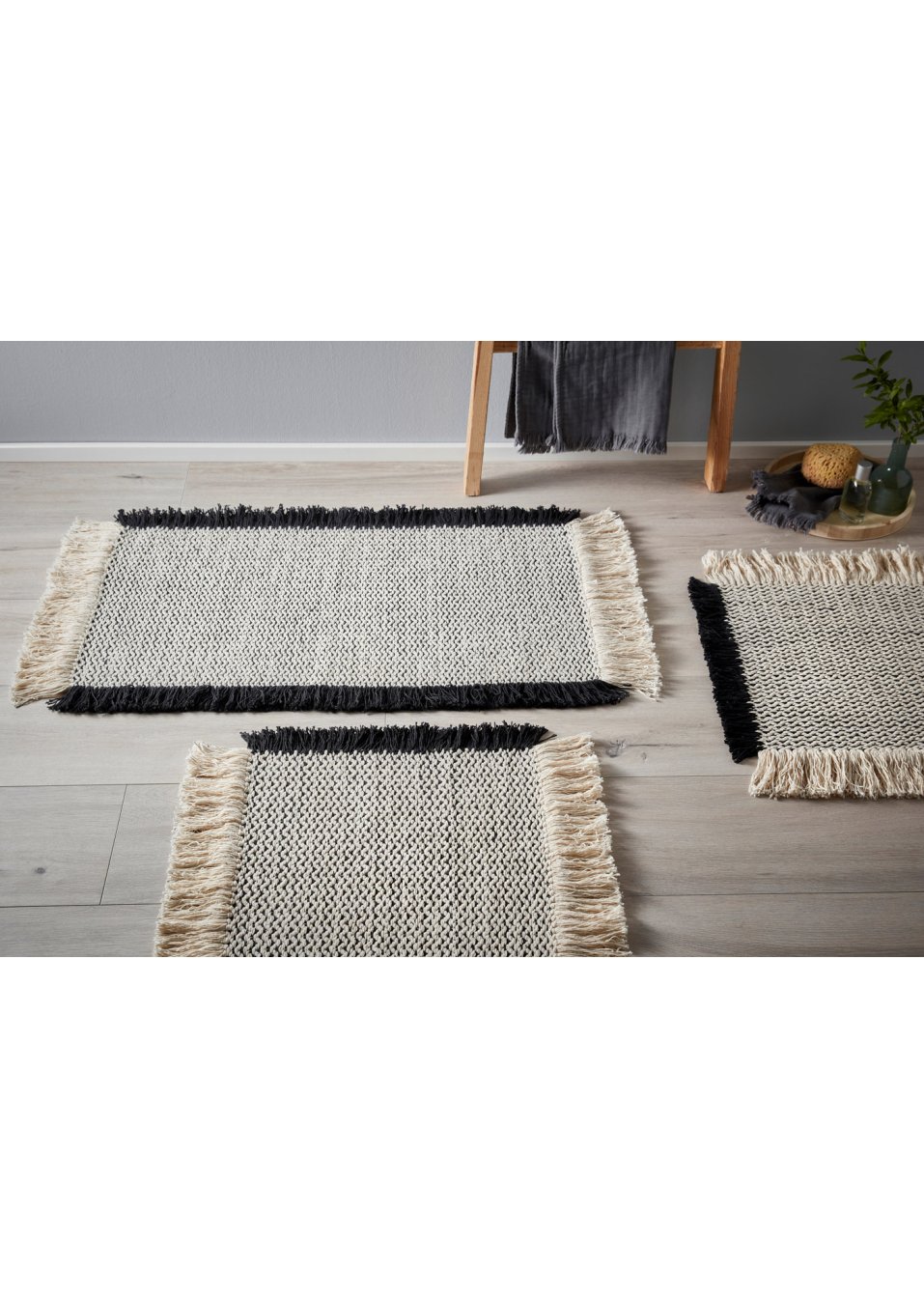 Tapis de salle de bain avec franges