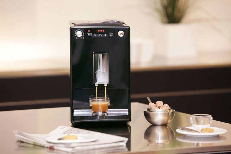 Melitta - Caffeo Solo E950-101 - Espressomachine - Zwart-Zilver