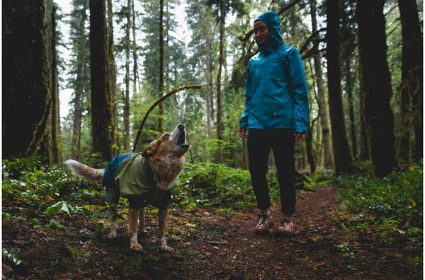 RUFFWEAR® Hunde-Regenanzug Sun Shower™