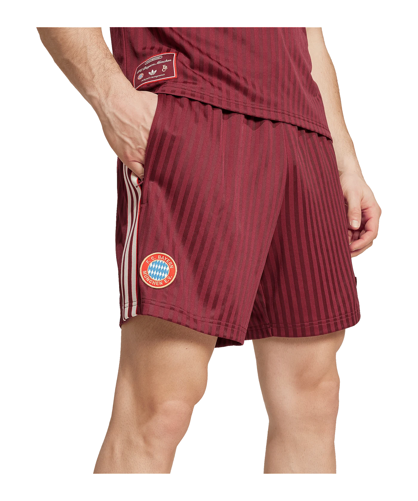 adidas FC Bayern München Terrace Icon Short Rot