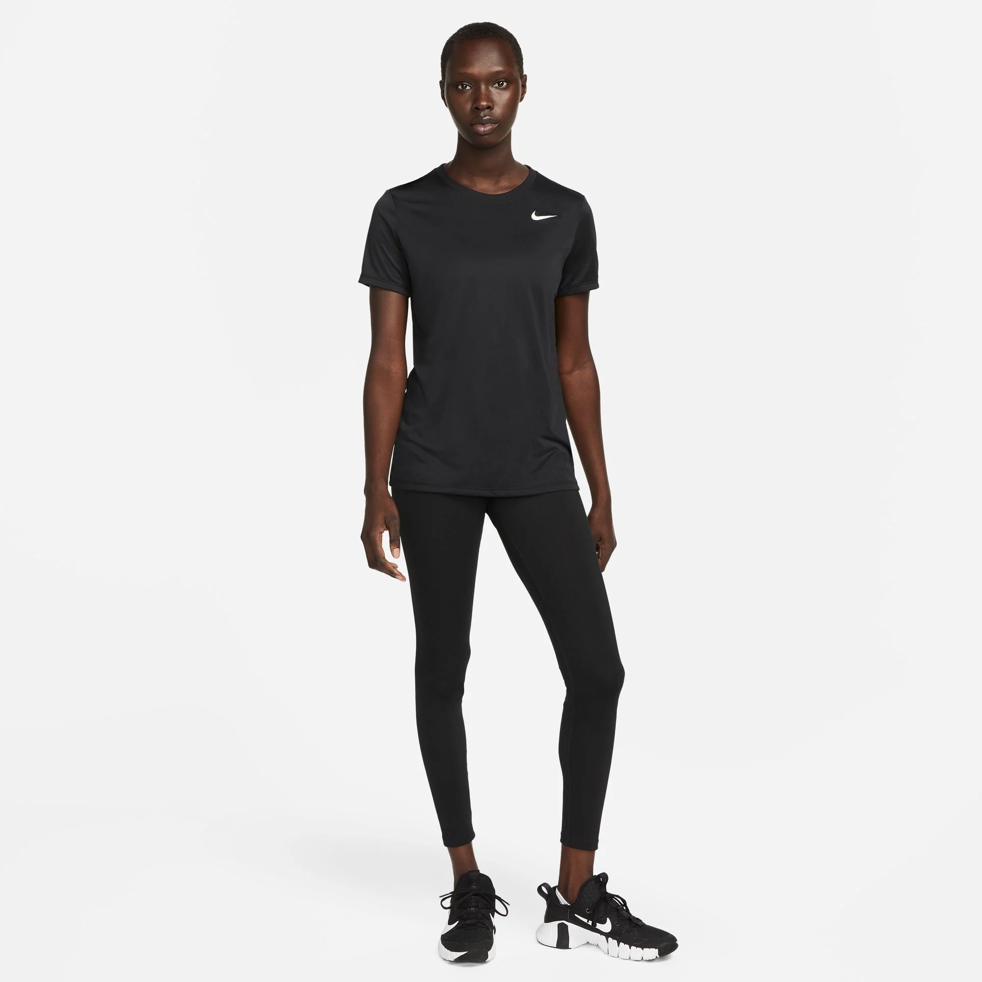 Nike Dri-Fit Regular T-shirt Femmes - Noir