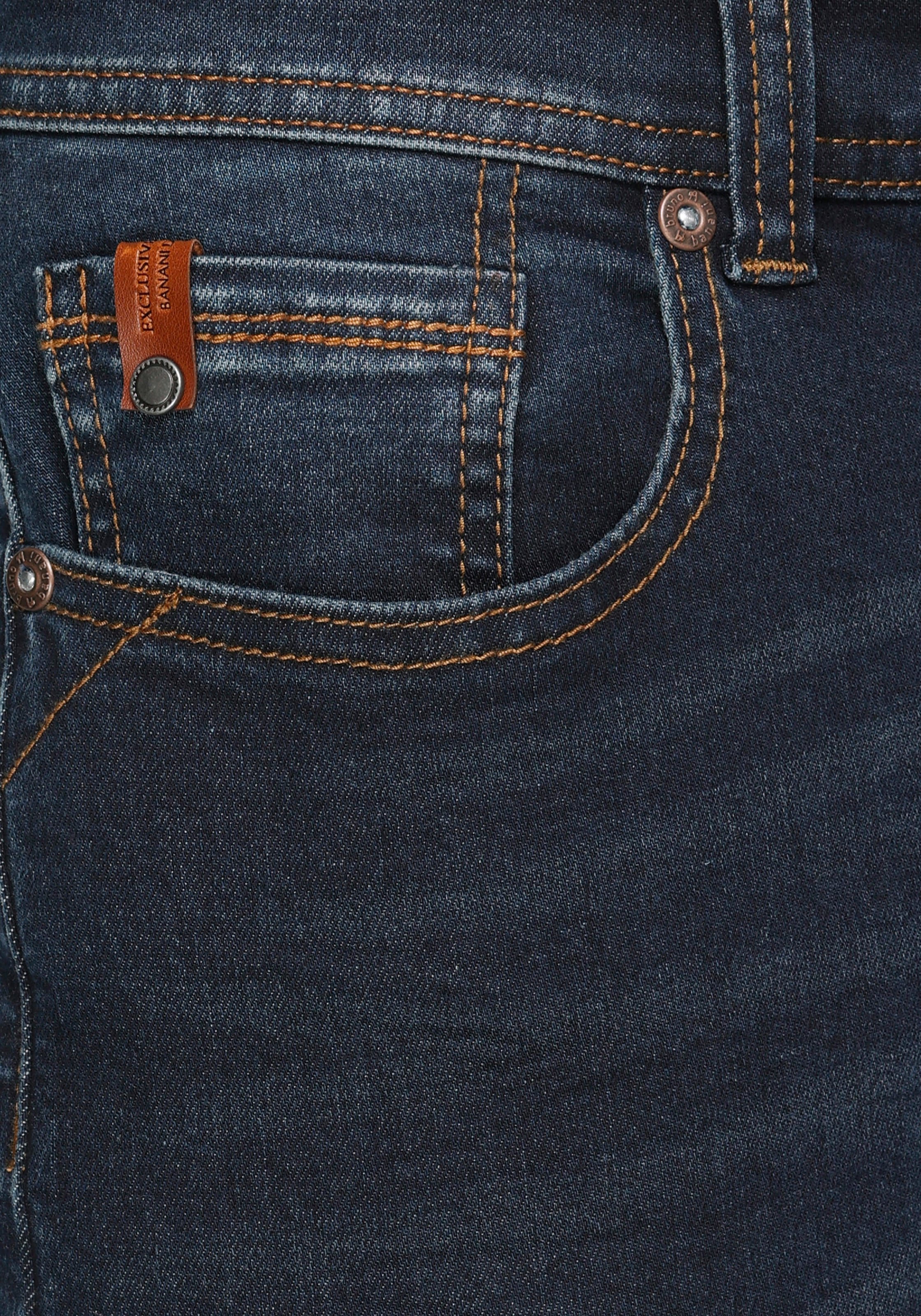 Bruno Banani Slim-fit-Jeans »Grady«, schmale Beinform,  niedrige Leibhöhe,  mit Eingrifftaschen