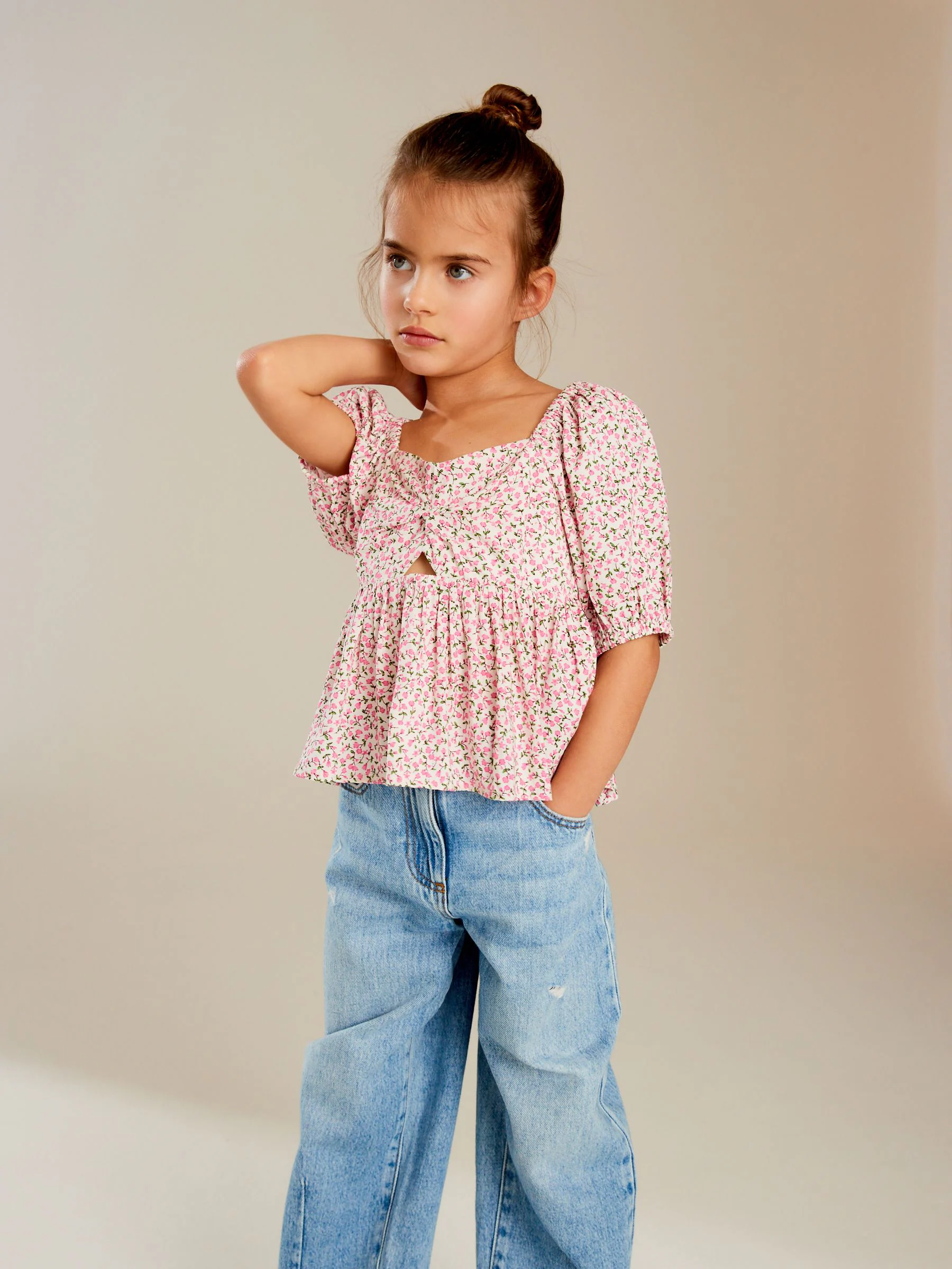 Roze met vrolijke print - Blouse met uitsnijding (3-16 jr)