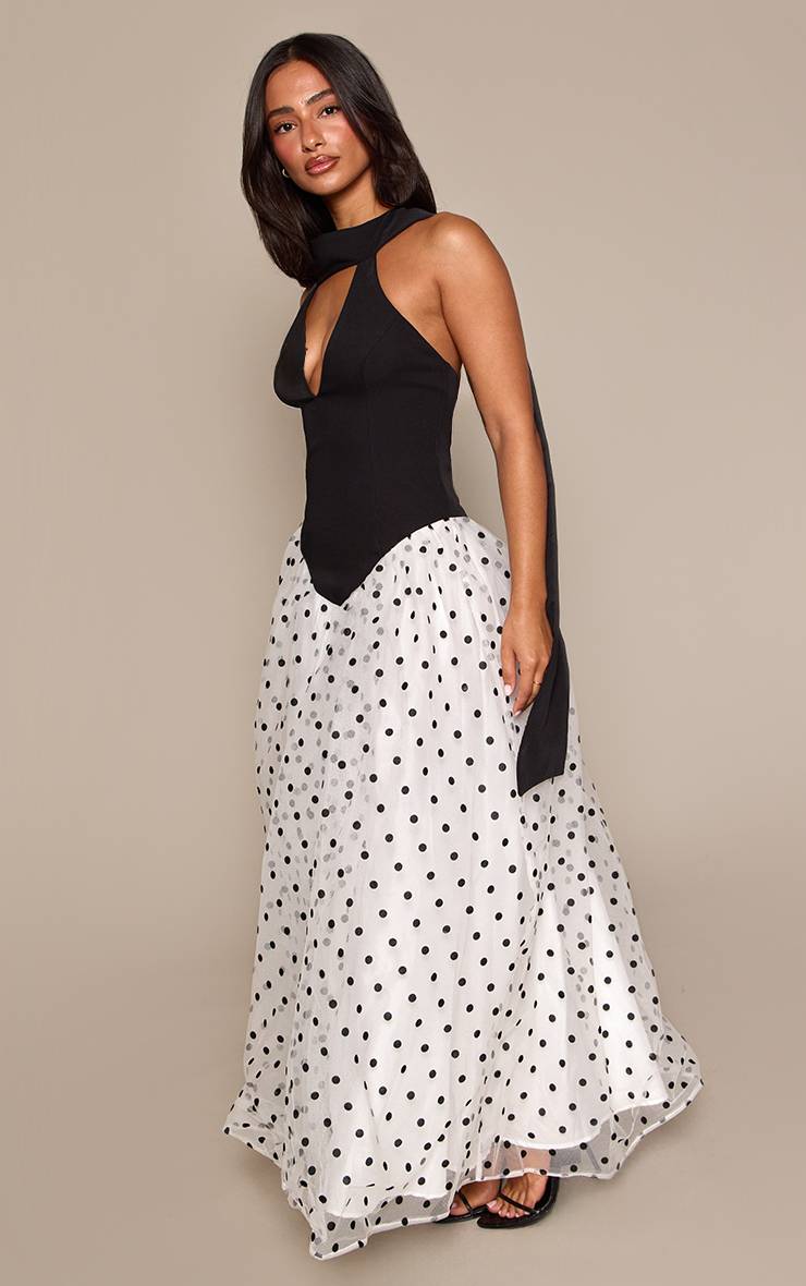 Noir Robe Longue Petite À Pois Avec Encolure Dos-nu, Taille Basse Et Jupe En Tulle