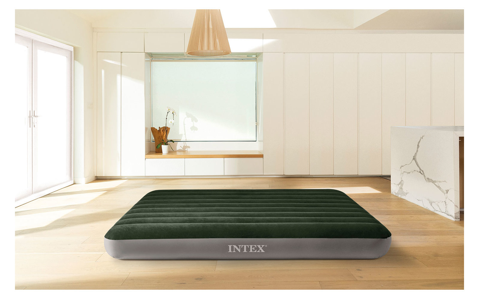 Intex Luftbett mit integrierter Pumpe 191x76 cm