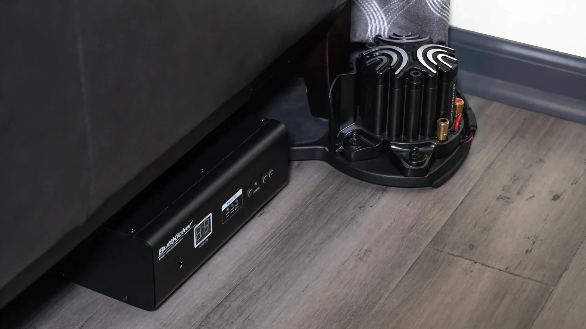 ButtKicker Wireless Couch Kit Caissons et vibreurs