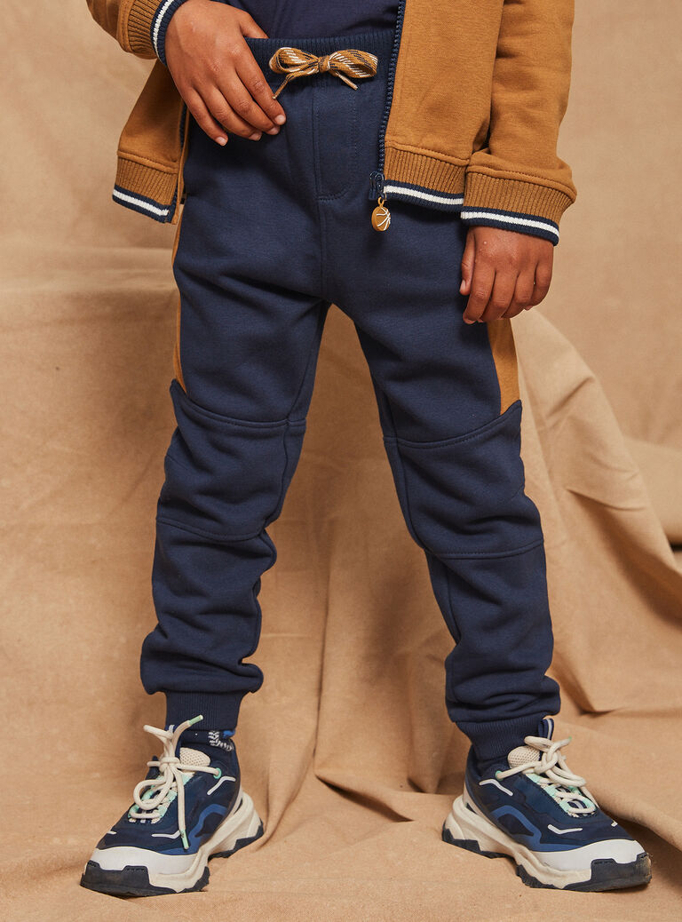 Jogging marron et bleu marine