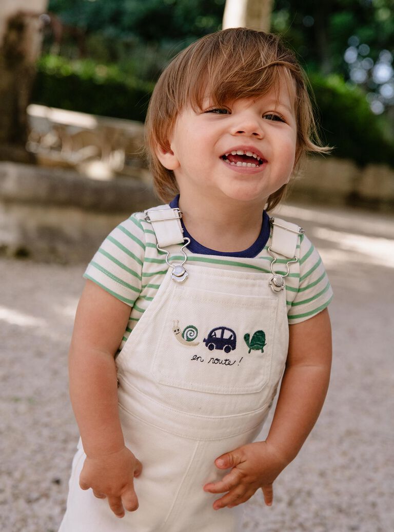 Salopette longue en denim écru avec broderie