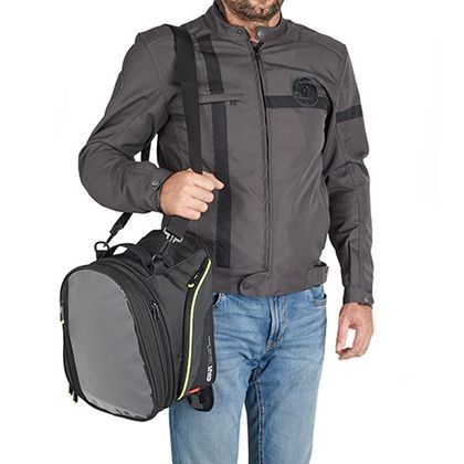 Sacoche réservoir Givi EA142 POUR TRAIL (25 Litres) Universel - Noir