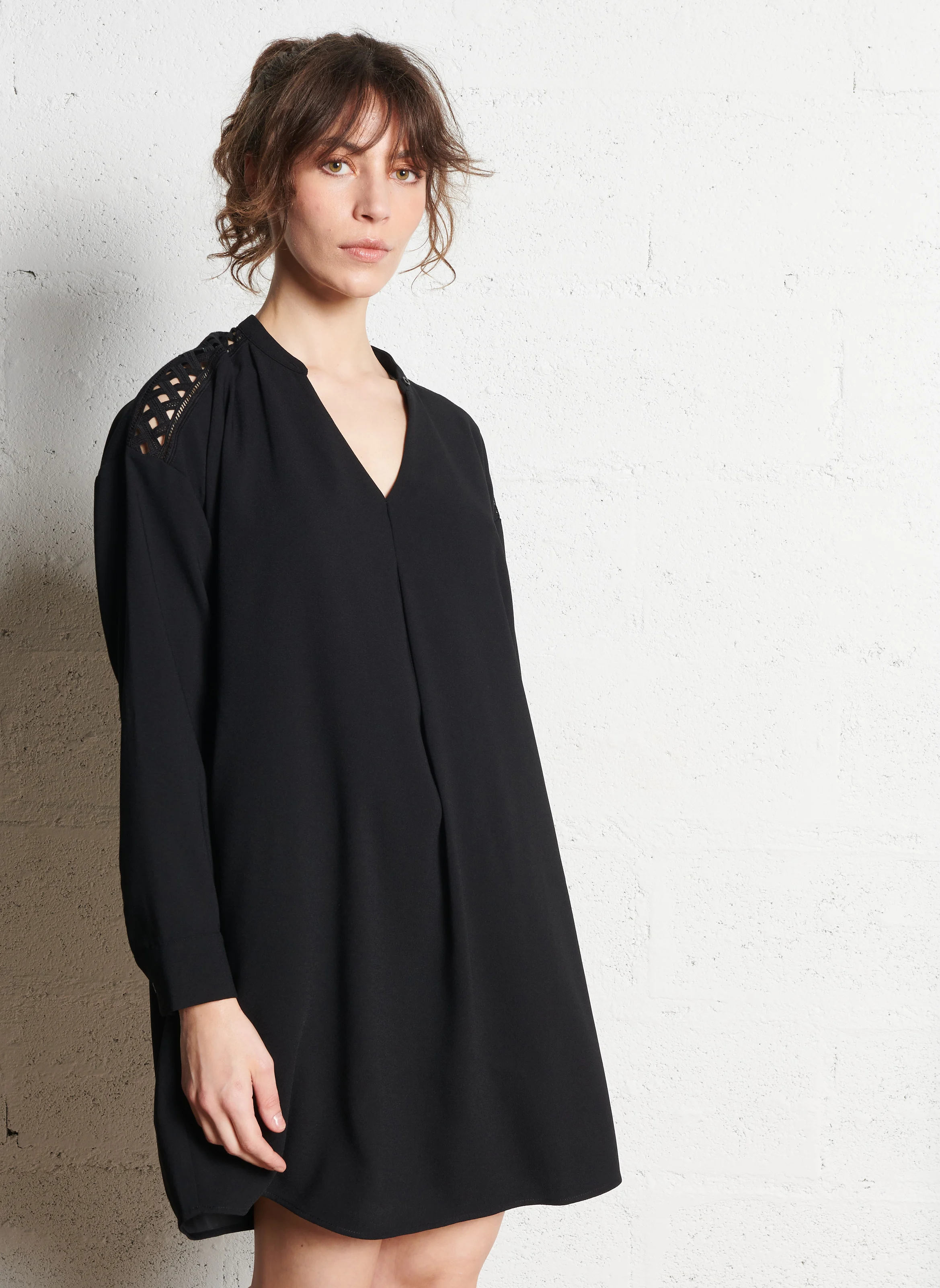 Robe noire dentelle guipure | Noir