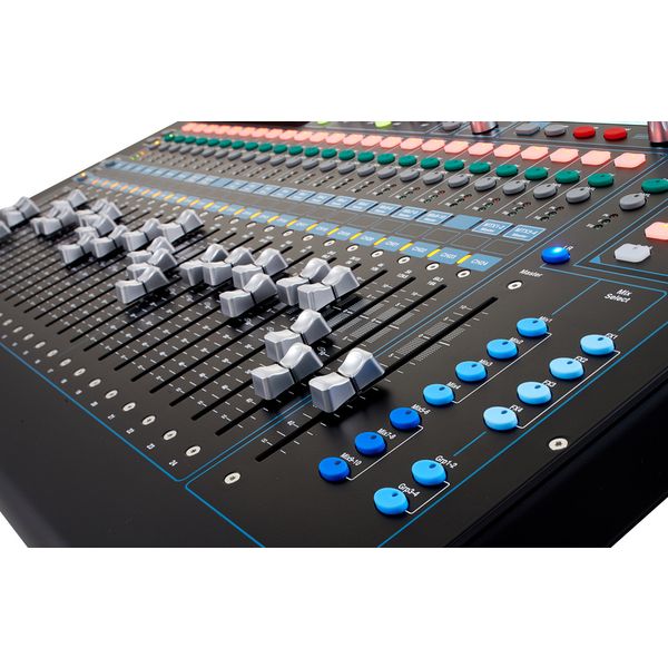 Allen & Heath Qu-24 Chrome Hands On Bundle