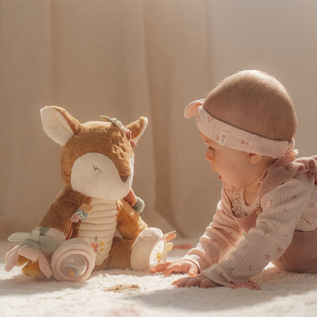 Little dutch activiteitenknuffel hert - fairy garden