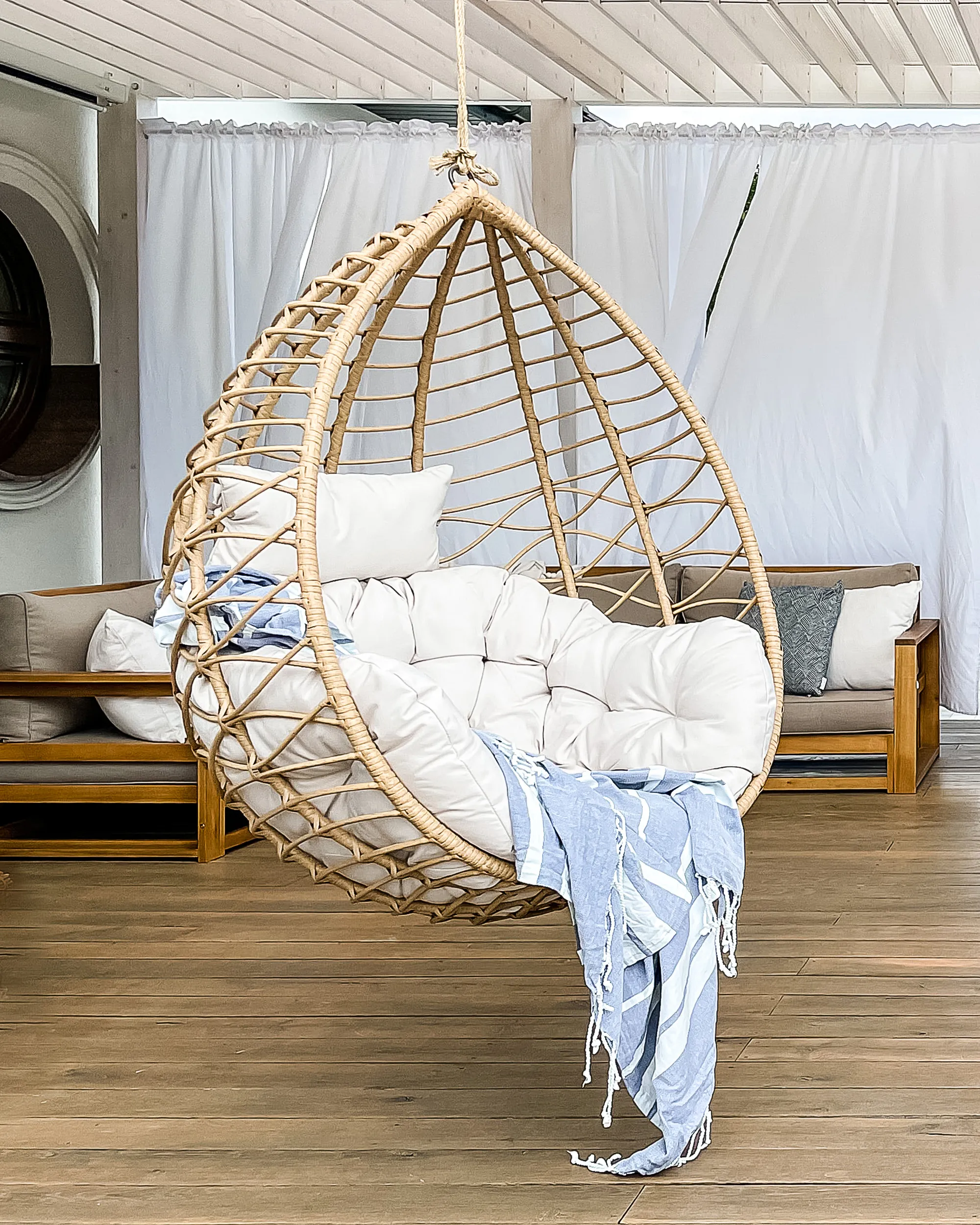 Hangstoel ARSITA PE rotan Natuurlijk