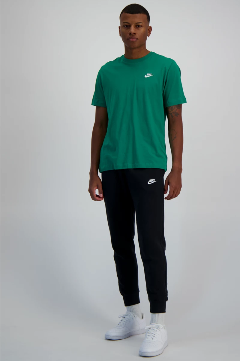 Nike Sportswear Club Herren T-Shirt